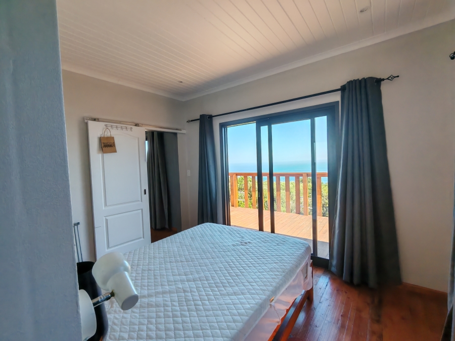 2 Bedroom Property for Sale in Beachview Eastern Cape